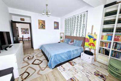Apartament cu 3 camere decomandat în Sisești