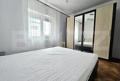 Apartament cu 3 camere semidecomandat, mobilat în Dâmbovița
