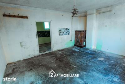 Casă cu 2 camere cu Teren 784 Mp în Mureșeni