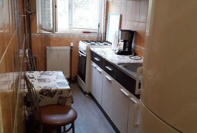 Apartament cu 2 camere decomandat în Girocului - 1