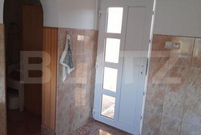 Casă cu 2 camere cu Teren 984 Mp în Stremț