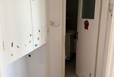 Apartament cu 2 camere semidecomandat, mobilat în Sud - 1