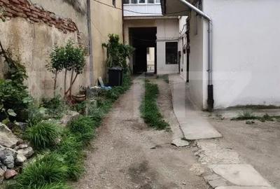 Casă cu Teren 60 Mp în Central