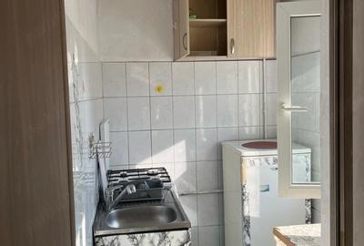 Garsonieră decomandată în Soarelui - 2