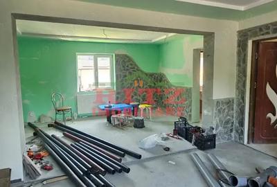 Apartament cu 3 camere în Caracal