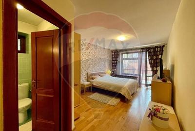 Casă individuală cu 11 camere cu Teren 1300 Mp în Schei - 7