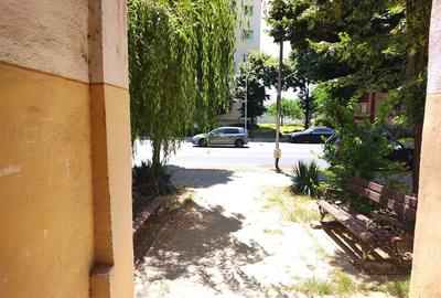 Apartament cu 3 camere decomandat în Exterior Vest - 7