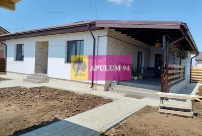 Casă individuală cu 3 camere decomandat cu Canalizare în Săbăreni - 2
