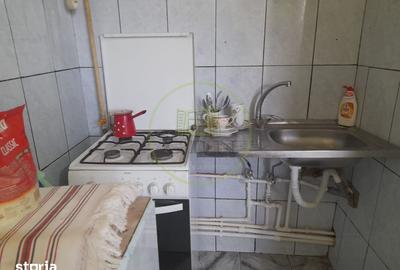Casă cu 4 camere cu Canalizare în Central - 6