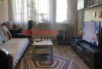 Apartament cu 3 camere semidecomandat în Dristor