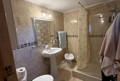 Casă cu 4 camere cu Teren 1700 Mp în Central - 18