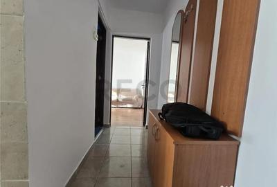 Apartament cu 2 camere semidecomandat în Cantemir - 1