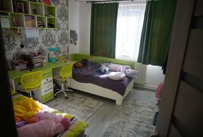 Apartament cu 3 camere, mobilat în Vest - 10