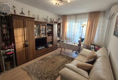 Apartament cu 3 camere decomandat, mobilat în Teiul Doamnei
