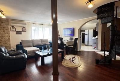 Apartament cu 4 camere în Zorilor