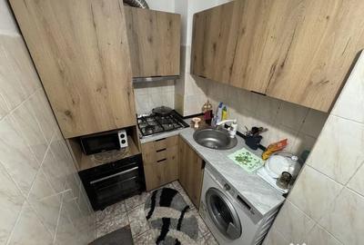 Garsonieră în Far