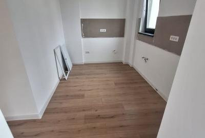 Birou, de 55 mp, în Tomis III - 3