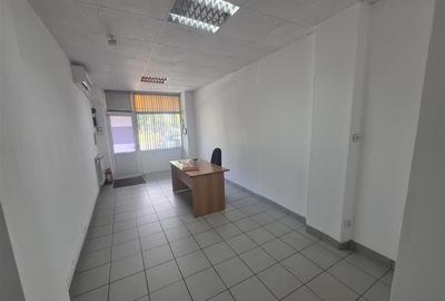 Spațiu comercial, de 40 mp, în Central - 2