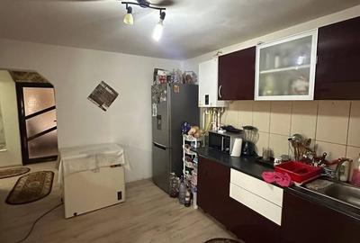 Casă cu 6 camere cu Teren 300 Mp în Central - 11