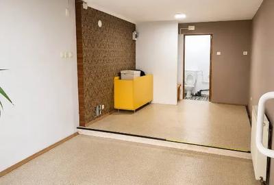 Spațiu comercial, de 30 mp, în Central