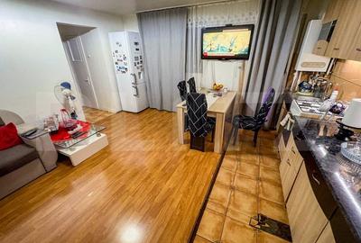Apartament cu 3 camere decomandat, mobilat în Hunedoara