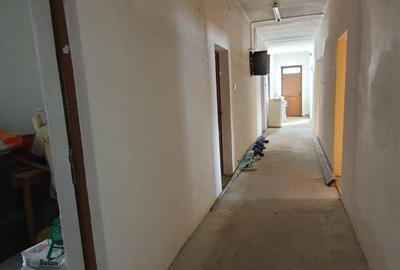 Spațiu comercial, de 1,200 mp, în Exterior Est - 29