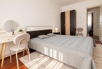 Apartament cu 3 camere semidecomandat în Olimpia-Stadion