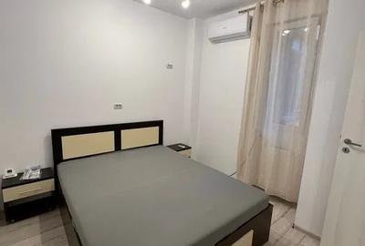 Apartament cu 2 camere semidecomandat, mobilat în Roșu
