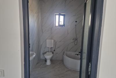 Casă cu 3 camere cu Teren 200 Mp în Năvodari - 5
