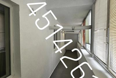Apartament cu 3 camere decomandat în Sud