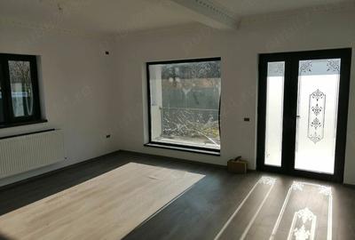 Casă cu Teren 420 Mp în Valu lui Traian