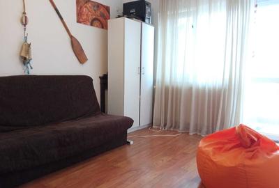 Apartament cu 2 camere decomandat în Cățelu - 1