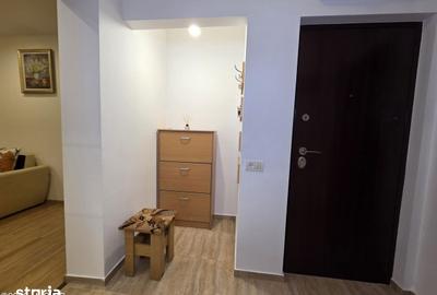 Apartament cu 3 camere semidecomandat, mobilat în Tomis II
