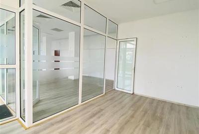 Spațiu comercial, de 199 mp, în Central