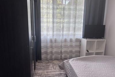 Apartament cu 3 camere decomandat în Exterior Vest