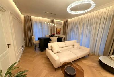 Apartament cu 3 camere semidecomandat, mobilat în Băneasa
