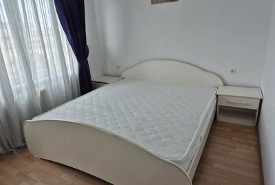 Apartament cu 2 camere semidecomandat în Sala Palatului