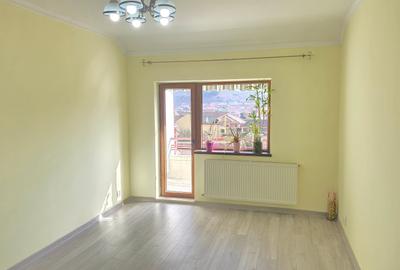 Apartament cu 2 camere decomandat în Zăvoi - 6