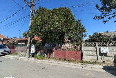 Casă cu 3 camere cu Teren 573 Mp în Lumina