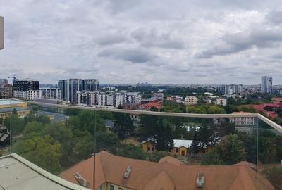 Apartament cu 3 camere semidecomandat în Aviației