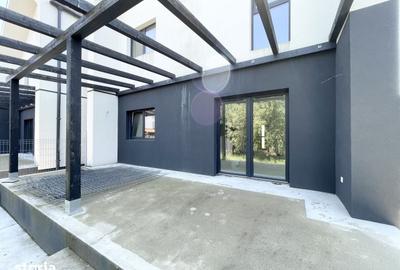 Casă cu 5 camere cu Teren 310 Mp în Moșnița Nouă
