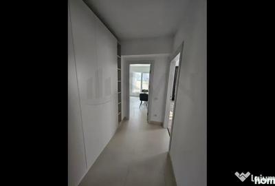 Apartament cu 2 camere decomandat în Titan