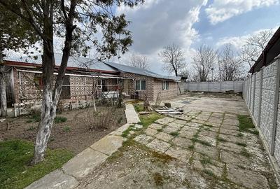 Casă cu 3 camere cu Teren 500 Mp în Central
