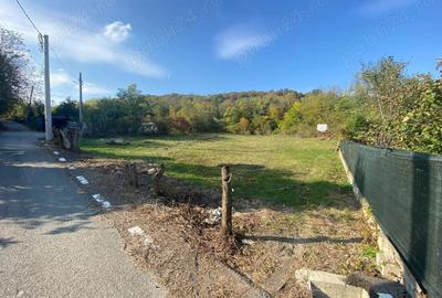 Teren de 1841 mp, în Central - 2