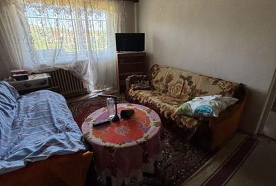 Apartament cu 4 camere decomandat în Central - 2