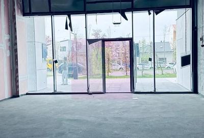 Spațiu comercial, de 111 mp, în Sebastian