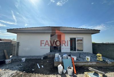 Casă individuală cu 3 camere cu Canalizare în Sânandrei - 9