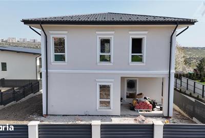 Casă cu 4 camere cu Teren 600 Mp în Valea Lupului