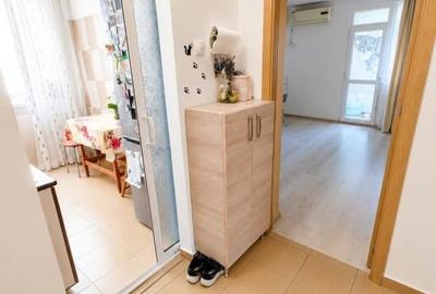 Apartament cu 2 camere semidecomandat, mobilat în Titan