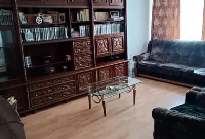 Apartament cu 3 camere decomandat în Tudor Vladimirescu